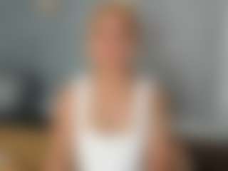Live cam show with Agata Delphine - Living Room on CamClone