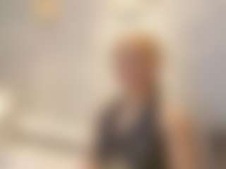 Live cam show with Agata Delphine - Role Play on Camsoda