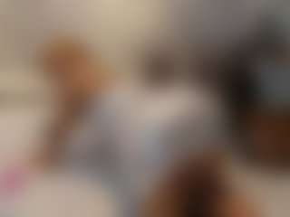 Live cam show with Agata Delphine - Body Massage on CamClone