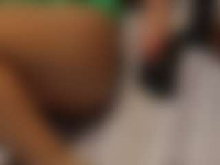 Live cam show with Agata Delphine - Blonde Hair on PervPlay.com