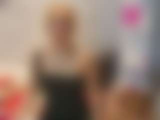 Live cam show with Agata Delphine - Body Massage on Camsoda