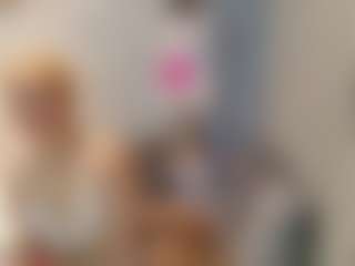 Live cam show with Agata Delphine - Body Massage on Camsoda