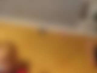 Live cam show with Agata Delphine - Bedroom Blonde Hair on Camsoda