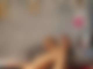 Live cam show with Agata Delphine - Small Ass on Camsoda