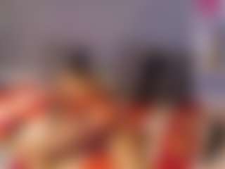 Live cam show with Agata Delphine - Small Ass on CamwithHer