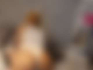 Live cam show with Agata Delphine - Small Ass on liverealitysex.com