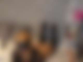 Live cam show with Agata Delphine - Living Room on CamClone