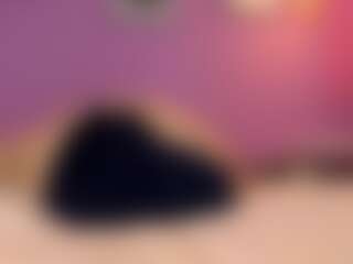 Roxanne White's Live Sex Cam Show