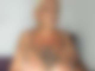 Live cam show with zafiirosex - Mistress on CamwithHer
