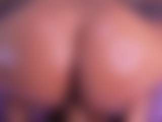 Live cam show with bss-naia - Skinny Ebony on Fit Hotties