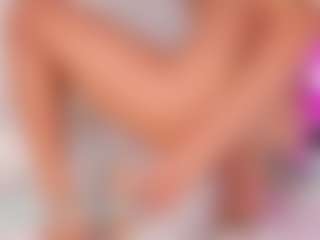 Tiffaannyyy's Live Sex Cam Show