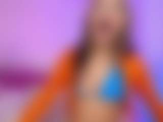 Live cam show with SOFLYCUTEFACE - Blonde Hair Petite on Camsoda