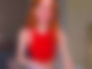 Live cam show with Dahlia-shy - Teasing on Camsoda