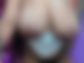 Live cam show with Lena Madison - Hairy Pussy on Camsoda