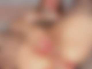 Live cam show with my-friends-mom - Grey Eyes on mypornchat.com