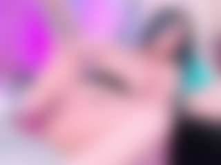 Live cam show with Kitty - Bald on Spunkpage