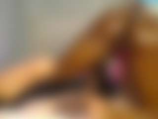 Live cam show with Caramel Empress - Bedroom Black on fapnchat