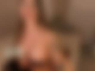 MaryLewis's Live Sex Cam Show