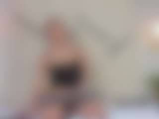 Lia's Live Sex Cam Show