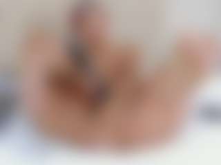 Lia's Live Sex Cam Show