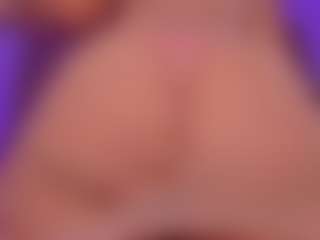 Live cam show with Perla-hott1 - Red Hair Dildo on Camsoda