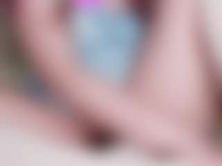 EllaSwert's Live Sex Cam Show