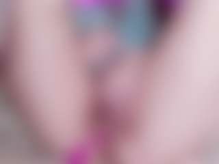 Live cam show with EllaSwert - Smoking on realtime-chat
