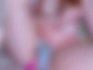 EllaSwert's Live Sex Cam Show