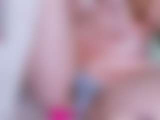 EllaSwert's Live Sex Cam Show