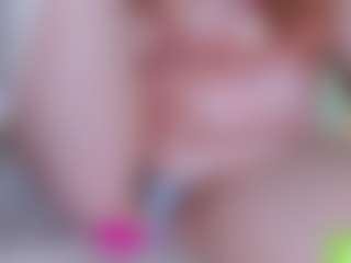 Live cam show with EllaSwert - Red Hair on TottyGirls