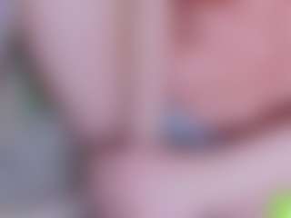 Live cam show with EllaSwert - Spank Mature on milfzrlive.com
