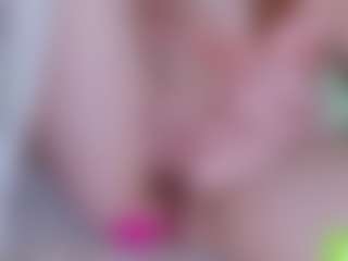 EllaSwert's Live Sex Cam Show