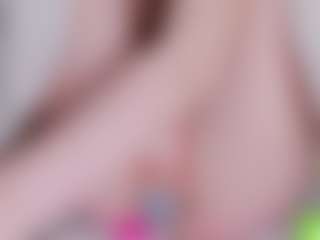 EllaSwert's Live Sex Cam Show