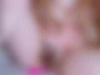 EllaSwert's Live Sex Cam Show