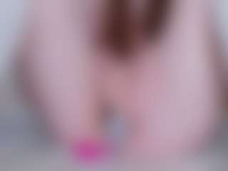 Live cam show with EllaSwert - Gape on Dare Cams