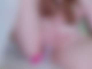 EllaSwert's Live Sex Cam Show