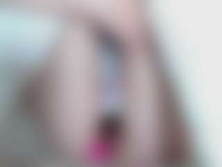 Live cam show with EllaSwert - Mature on Camsoda