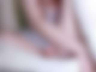 EllaSwert's Live Sex Cam Show