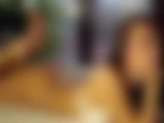 Live cam show with SeniseMorel - Flashing on dropp.cam