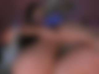 Live cam show with LannaFiannce - Small Tits on CamClone