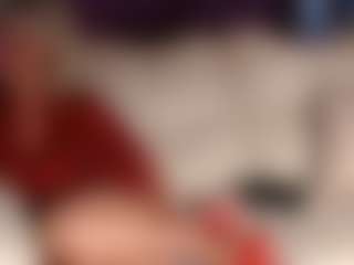 Live cam show with SquirtyMommy - Tattoos Granny on Camsoda