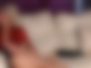 SquirtyMommy's Live Sex Cam Show