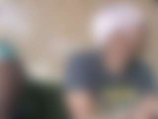 Live cam show with BlackCarmel - Black on Milfs Live