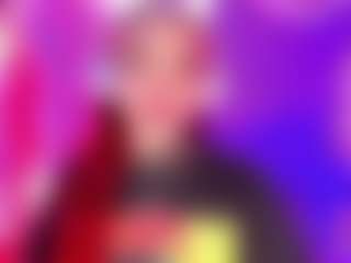 Live cam show with LeyXandrabraz - Smoking on madthumbs
