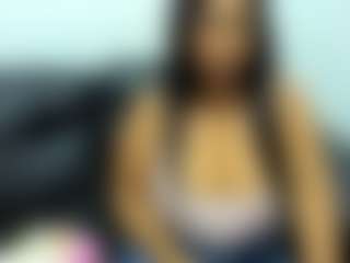 Live cam show with alysonyummyx - Sexcam on 1on1-livenow