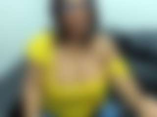 Live cam show with alysonyummyx - Glasses on CamSextacy
