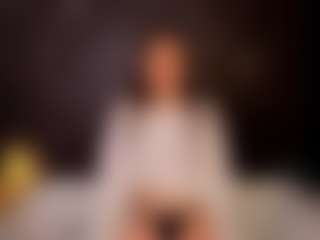 Live cam show with Zlata - Ass Clapping on crypto-cams