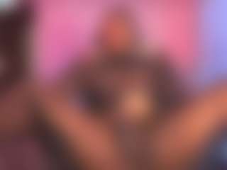 Live cam show with AMBER - Colombia on CamwithHer