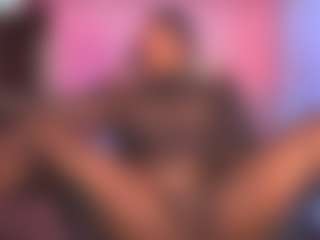 Live cam show with AMBER - Colombia on SinfulBabes