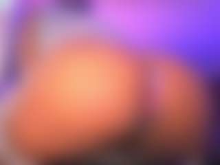 Live cam show with AMBER - Young Adult on Camsoda